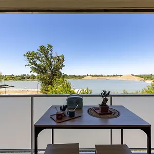Bord Lac, Climatisé Proche Avignon, Plage, Wave Island&spirou Appartement